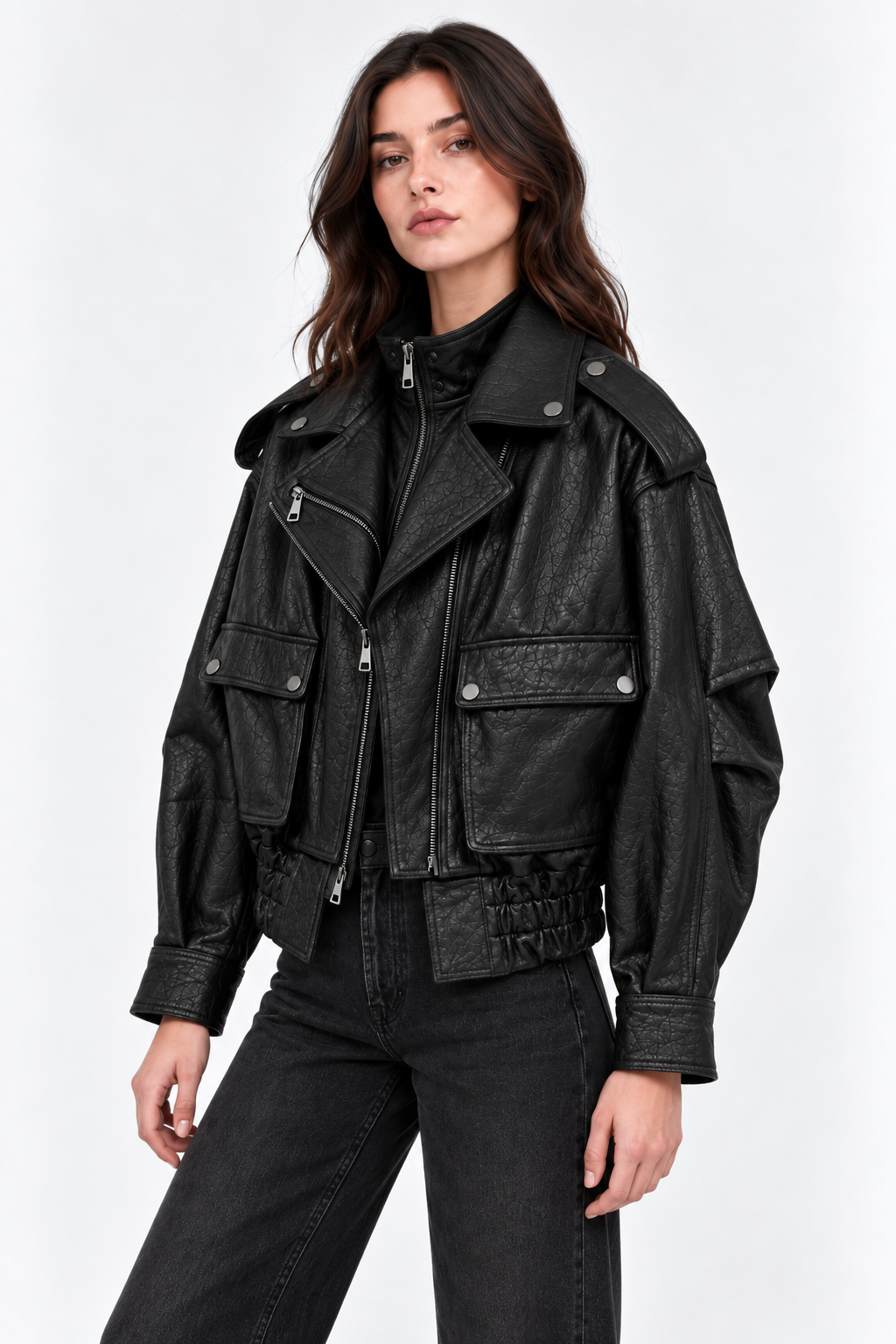 Basics&More Kadın Hakiki Deri Oversize Biker Siyah Ceket Cep Detaylı Kısa Model