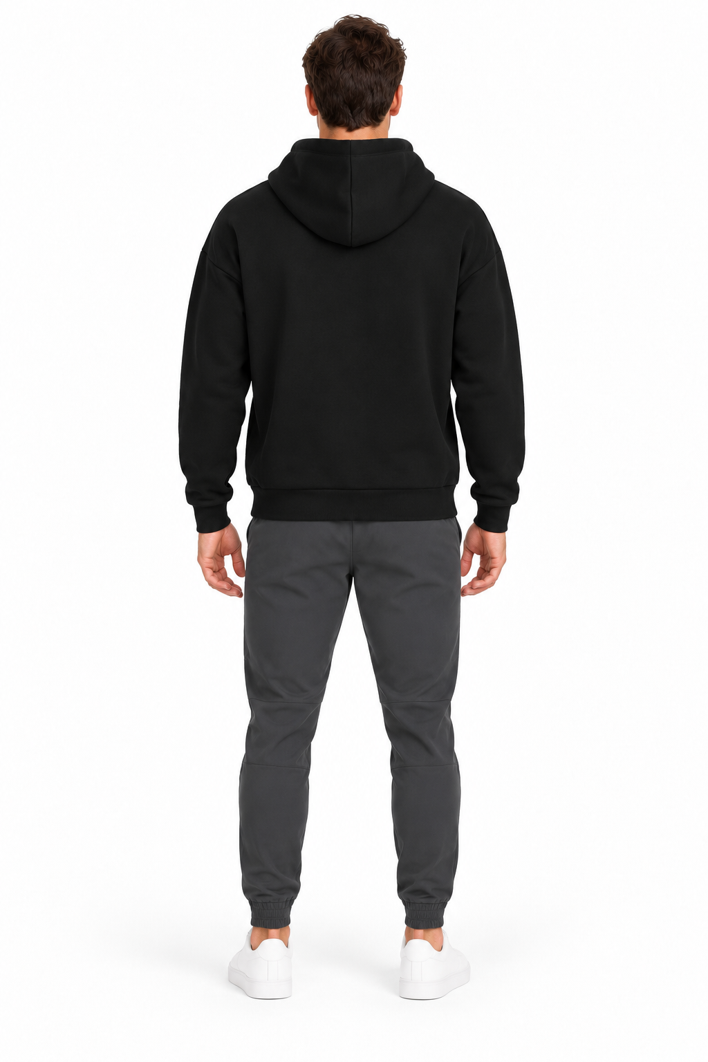 Siyah erkek kapüşonlu sweatshirt – model üzerinde arka görünüm